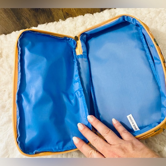 Primrose Hill NWOT cosmetic bag - Picture 4 of 11